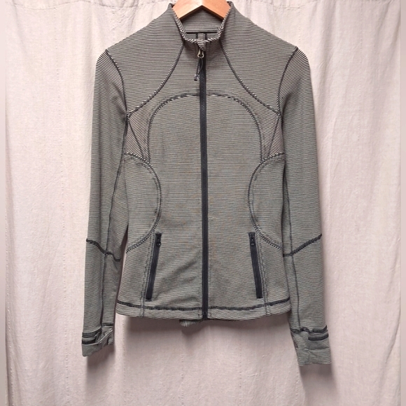 Lululemon Athletics Forme Jacket Size 6 - Picture 1 of 3